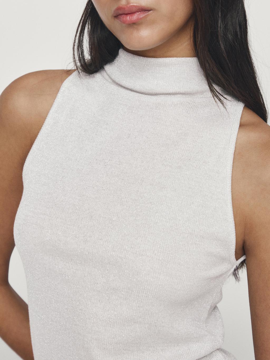 Knit halterneck top with metallic finish