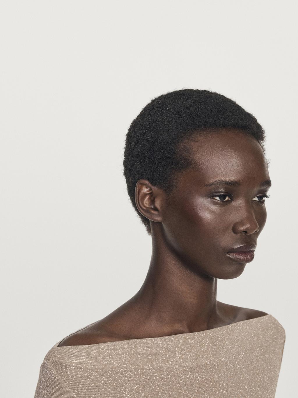 Boat neck T-shirt with metallic finish