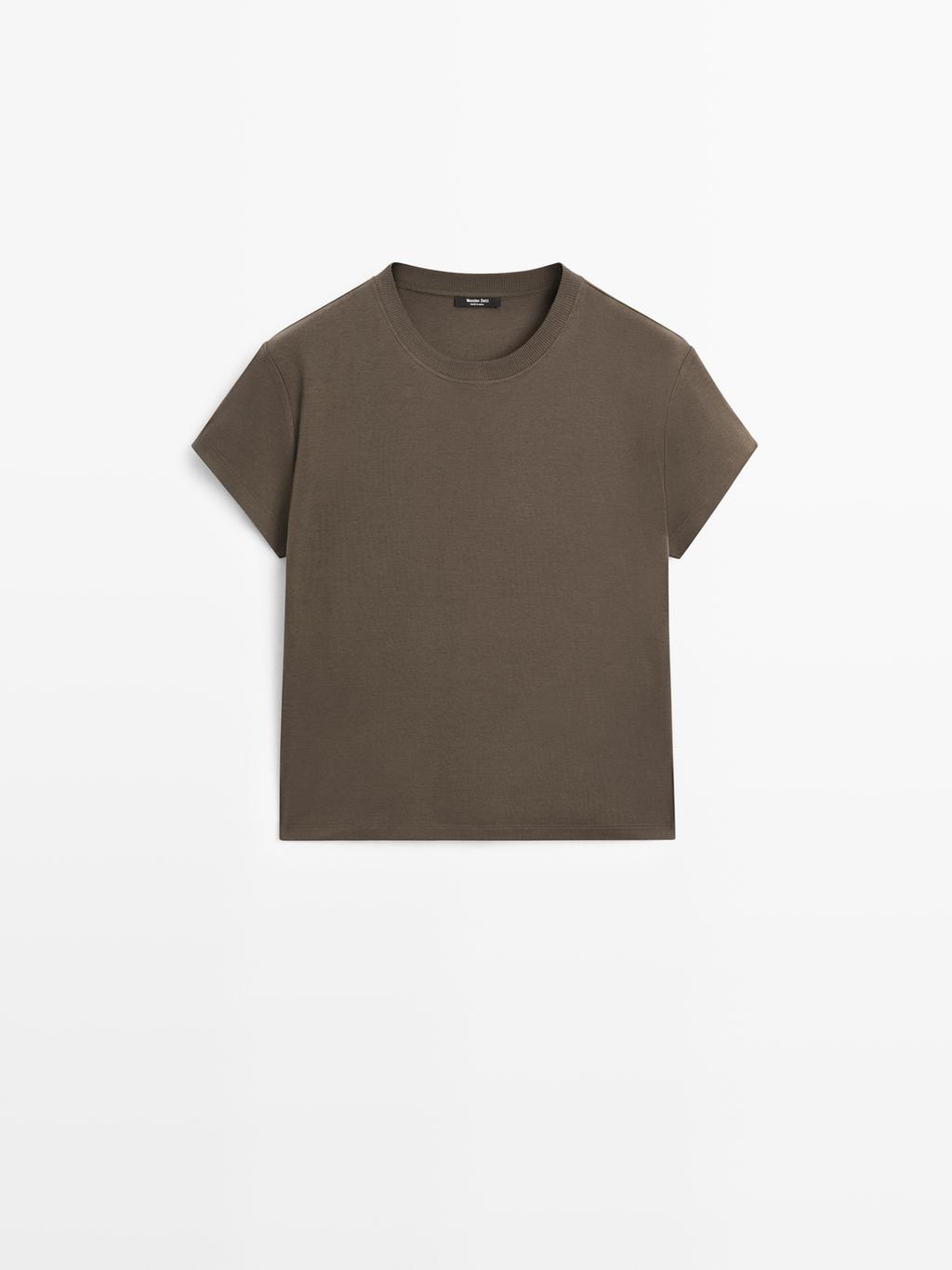 Cropped T-shirt with contrast ribbed trims
