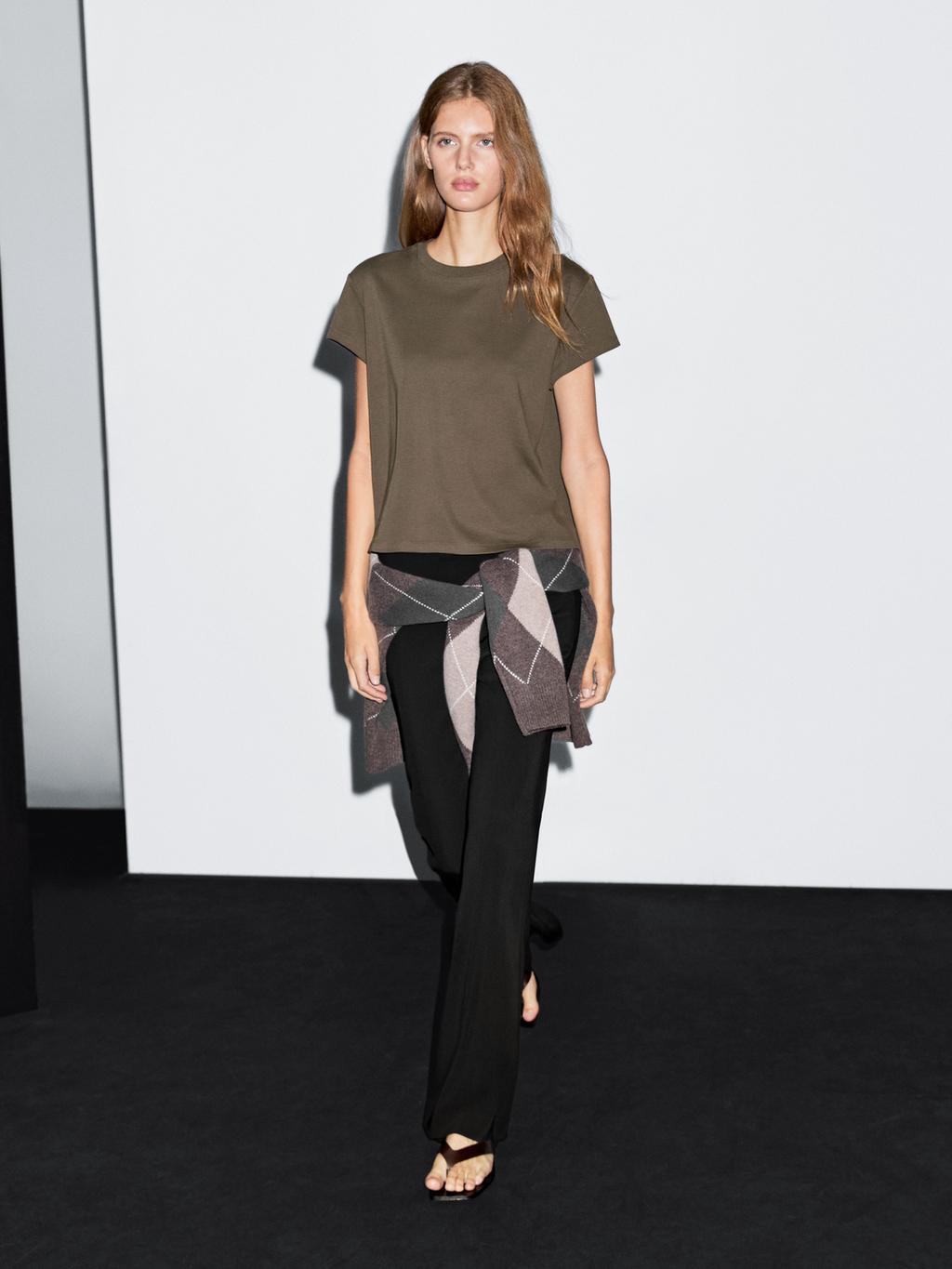 Cropped T-shirt with contrast ribbed trims