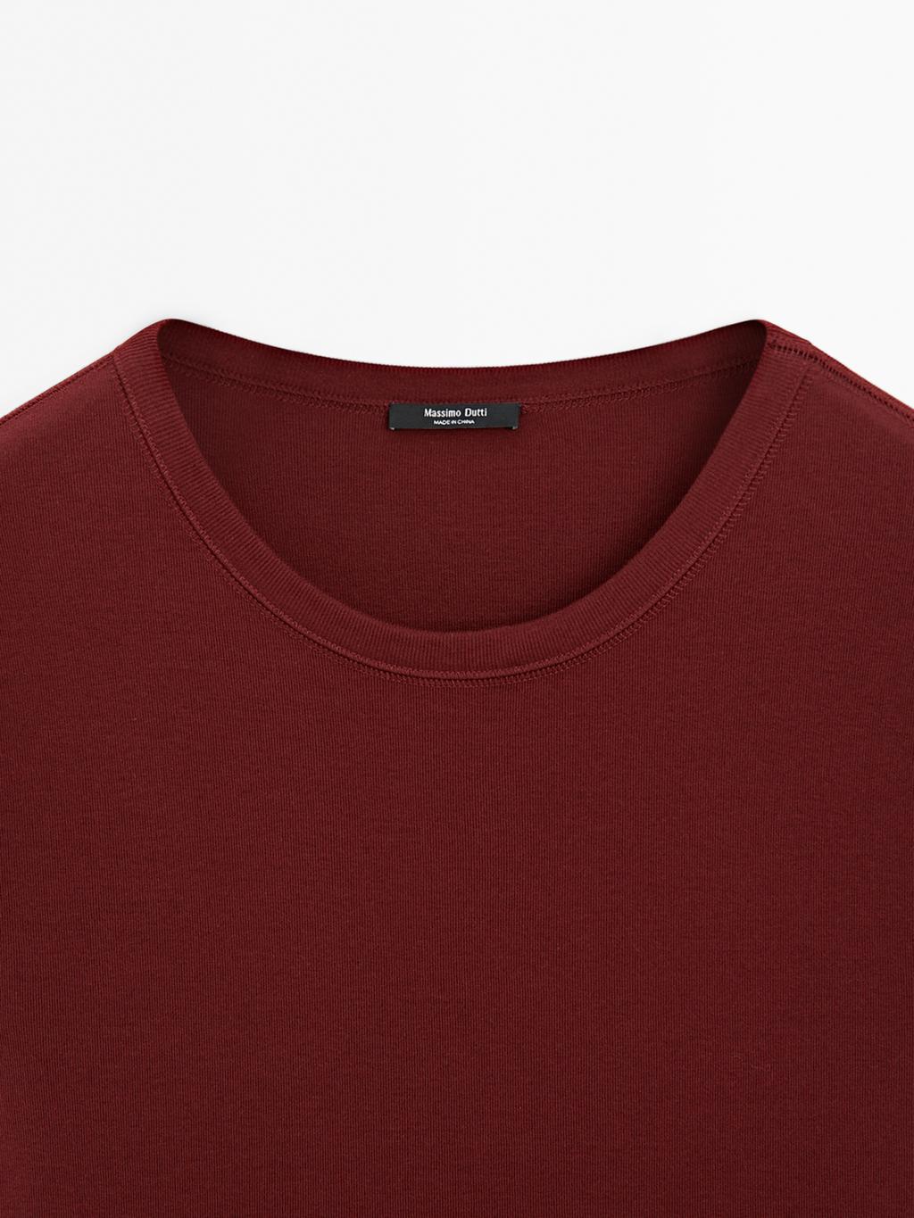 Regular fit t-shirt with collar detail