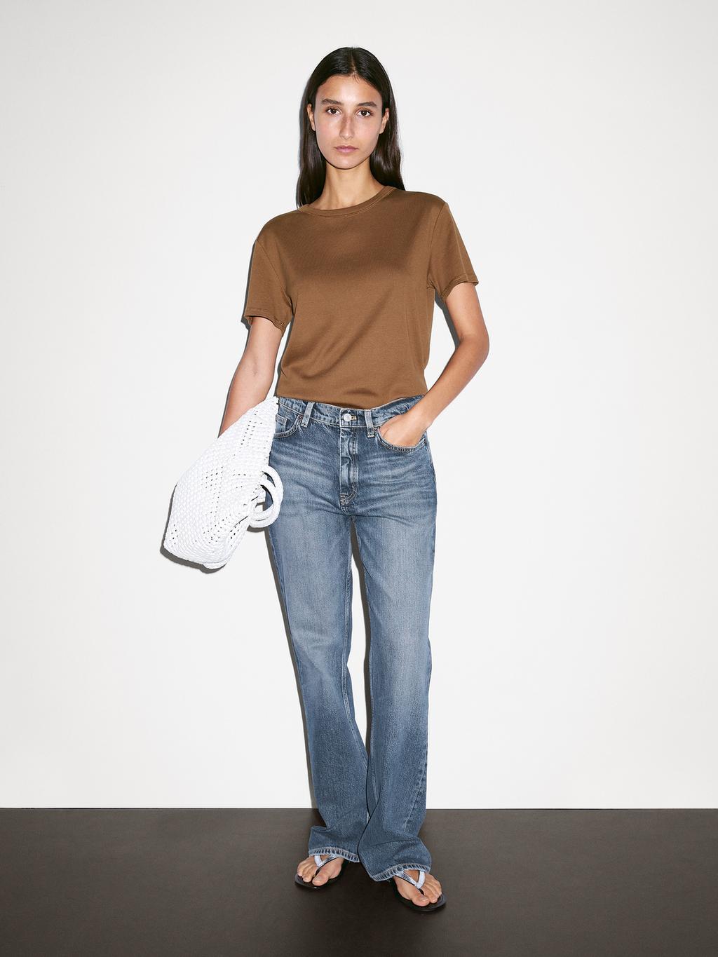 Regular fit t-shirt with collar detail