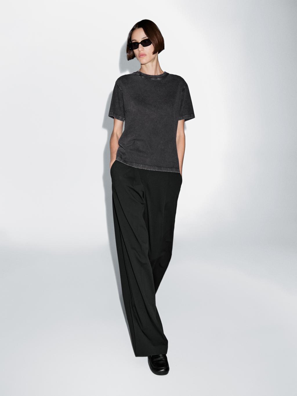 Distressed oversize T-shirt