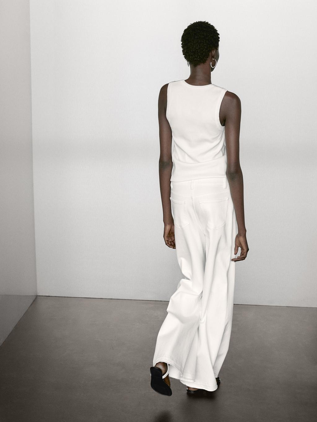 Heavy weight ribbed round neck top