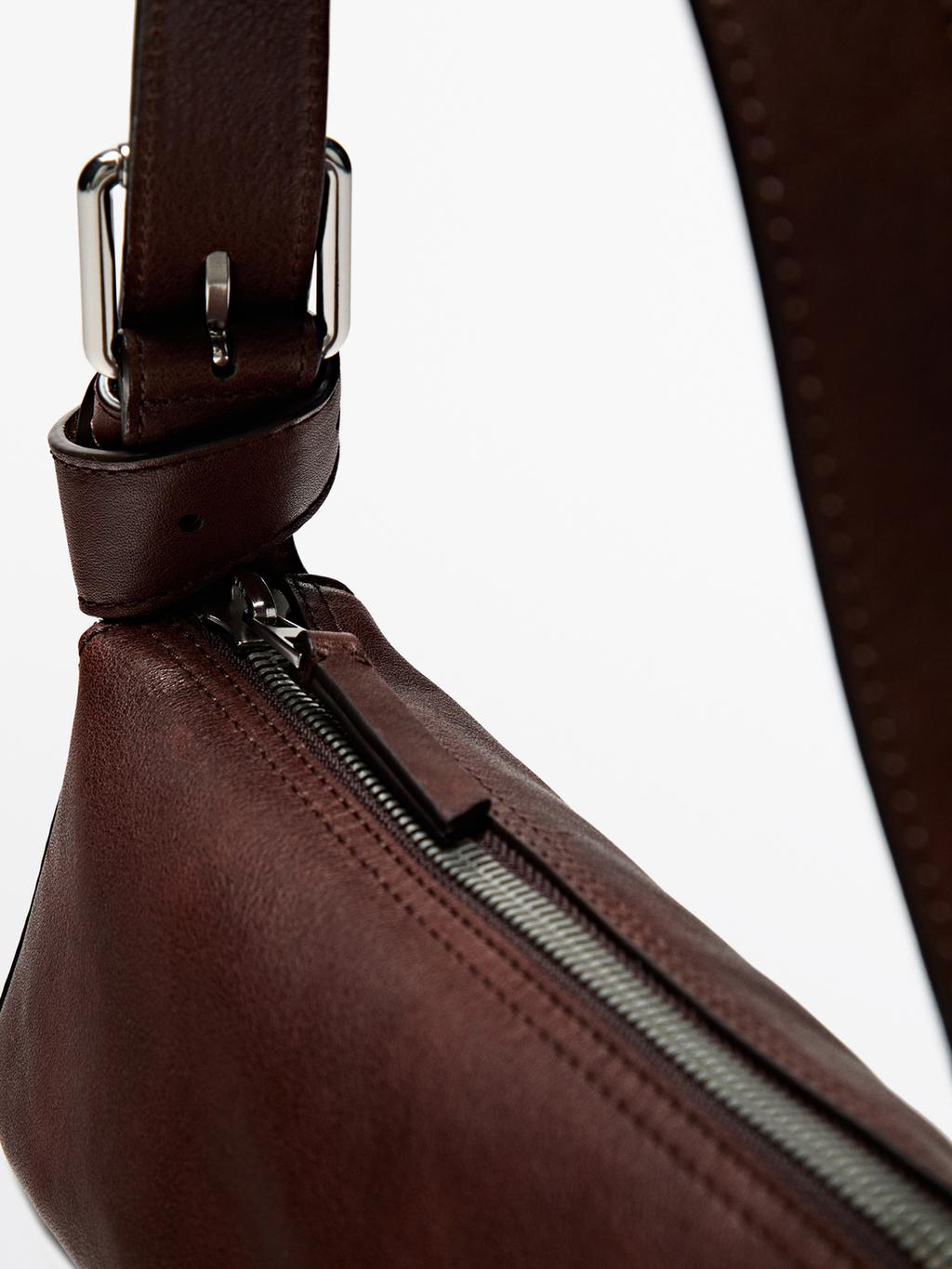Small nappa leather bag with buckle
