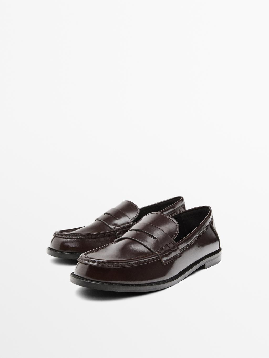Leather loafers with glossy finish